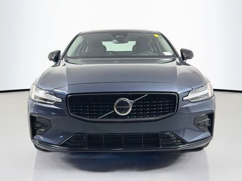 Certified 2024 Volvo S60 B5 Plus image 2