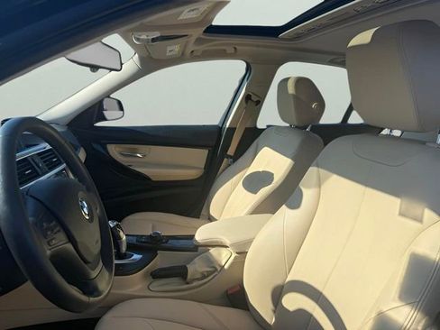 Used 2017 BMW 320i xDrive Sedan image 14