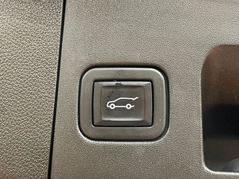 Used 2023 Cadillac XT4 Sport w/ Cold Weather Package image 23