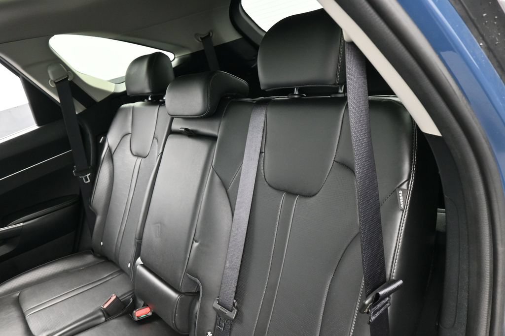 Used 2025 Kia Sorento S w/ Panoramic Sunroof Package FWD image 34