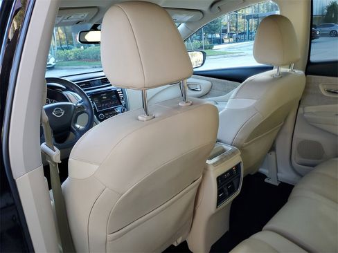 Used 2019 Nissan Murano SL image 11