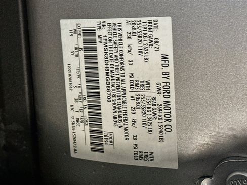 Used 2021 Ford Explorer XLT w/ Equipment Group 202A AWD/4WD image 12