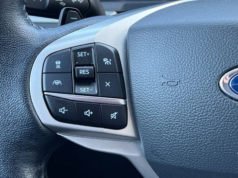 Used 2021 Ford Explorer XLT w/ Equipment Group 202A image 29