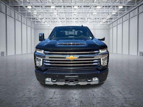 Used 2023 Chevrolet Silverado 3500 High Country AWD/4WD image 2