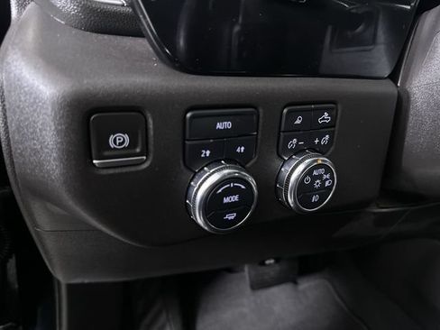 Used 2023 GMC Sierra 1500 SLT AWD/4WD image 18