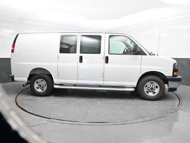 Used 2025 GMC Savana 2500 w/ Driver Convenience Package RWD image 9