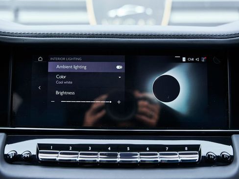 Used 2025 Rolls-Royce Cullinan Black Badge image 81