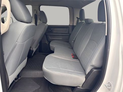 Used 2016 RAM 1500 Express image 17