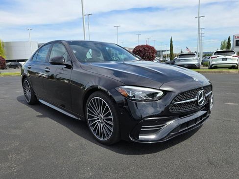 Used 2025 Mercedes-Benz C 300 4MATIC Sedan image 8