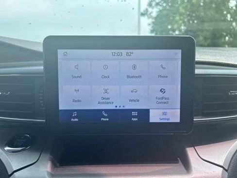 Used 2021 Ford Explorer XLT w/ Equipment Group 202A AWD/4WD image 24