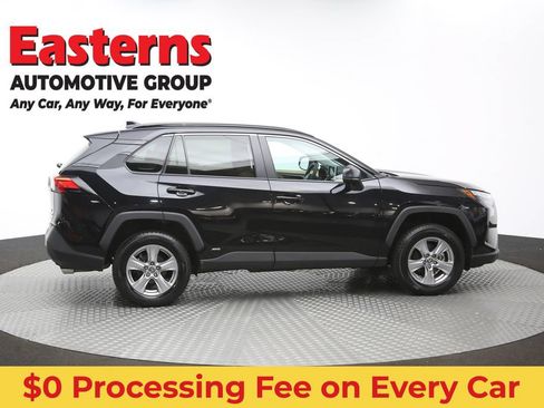 Used 2023 Toyota RAV4 LE AWD/4WD image 43