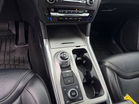 Used 2020 Ford Explorer ST w/ Premium Technology Package AWD/4WD image 15