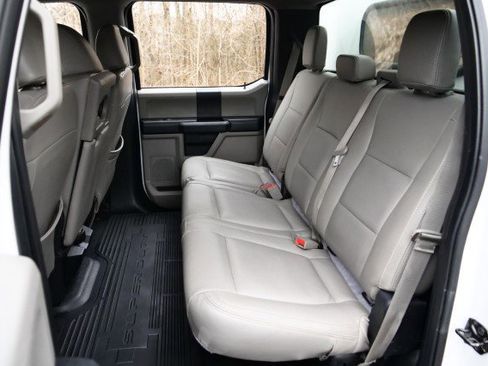 Used 2019 Ford F550 XL / DRW / Knapheide KUV / V8 image 19