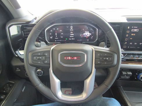 Used 2026 GMC Sierra 1500 Elevation w/ Elevation Premium Package AWD/4WD image 28