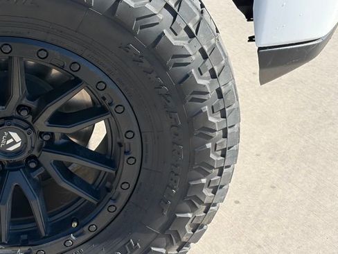 Used 2023 GMC Sierra 1500 AT4 w/ Technology Package image 13