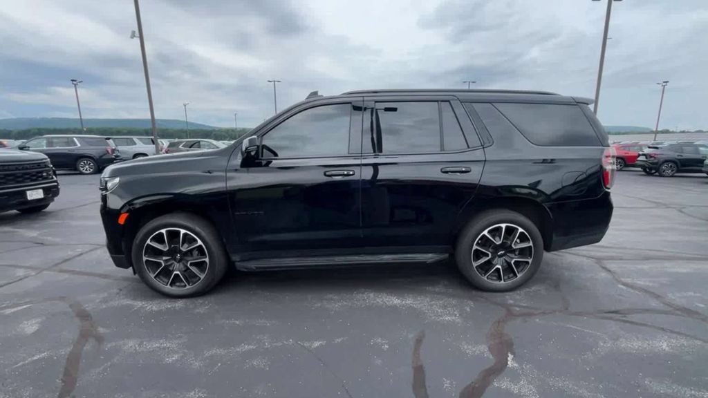 Used 2022 Chevrolet Tahoe RST w/ Luxury Package AWD/4WD image 5