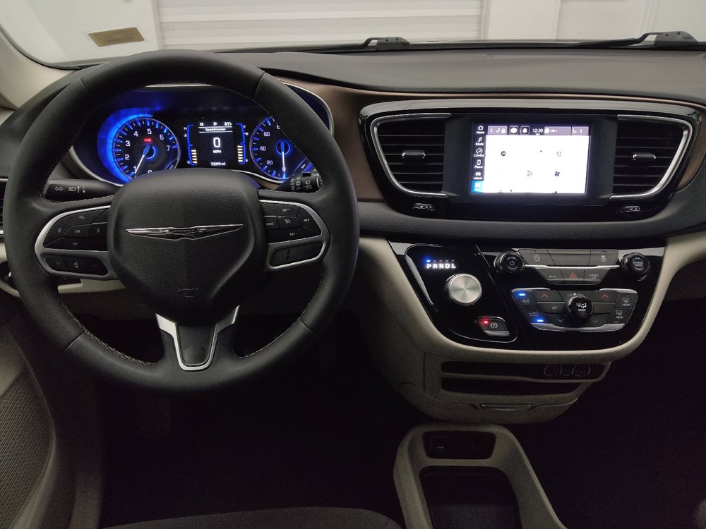 Used 2023 Chrysler Voyager LX FWD image 22