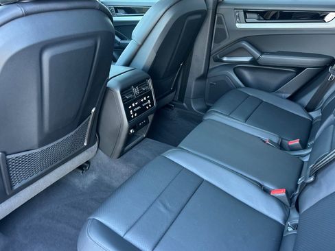 Used 2026 Porsche Cayenne AWD/4WD image 13