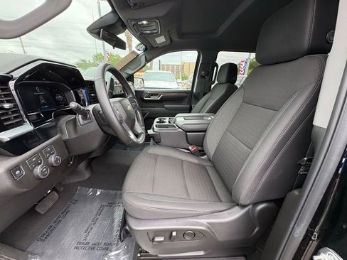 Used 2026 Chevrolet Silverado 1500 LT AWD/4WD image 13