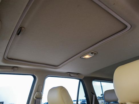 Used 1998 Toyota 4Runner Limited image 4