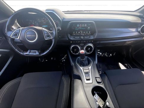 Used 2017 Chevrolet Camaro SS RWD image 19