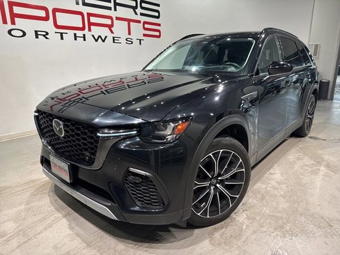 Used 2025 MAZDA CX-70 Plug-In Hybrid w/ Premium Pkg image 2