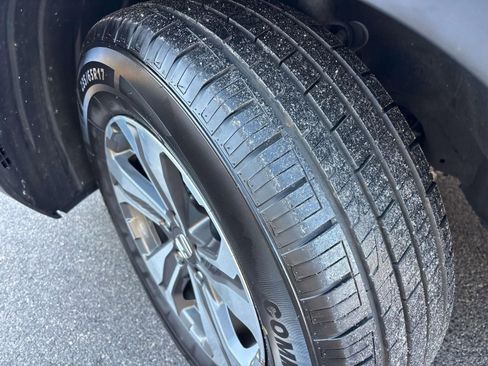 Used 2019 Honda CR-V LX image 9