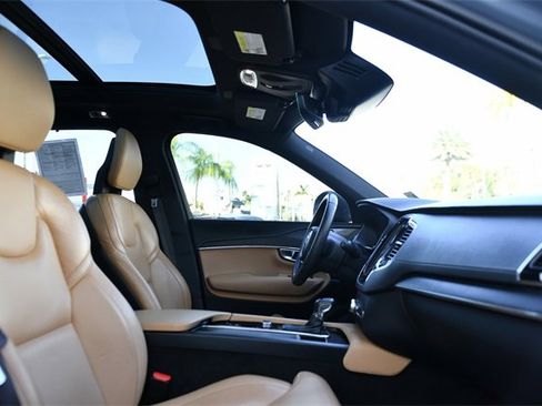 Used 2021 Volvo XC90 T6 Inscription w/ Protection Package Premier image 29