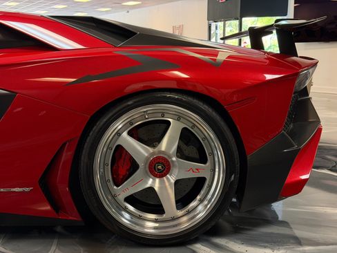 Used 2016 Lamborghini Aventador LP 750-4 Superveloce AWD/4WD image 14