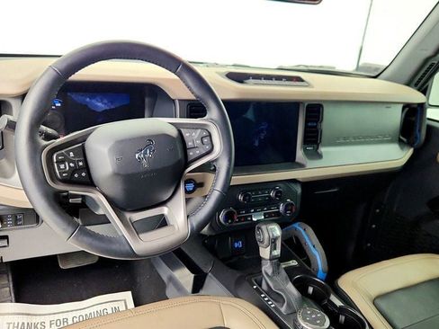 Used 2024 Ford Bronco Wildtrak image 12