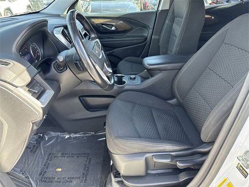 Used 2021 GMC Terrain SLE w/ Elevation Edition image 9