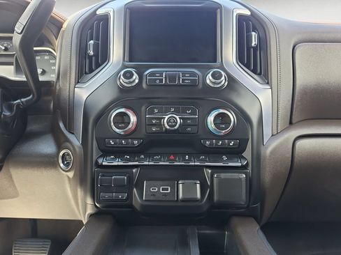 Used 2020 GMC Sierra 1500 SLT w/ SLT Premium Plus Package AWD/4WD image 12