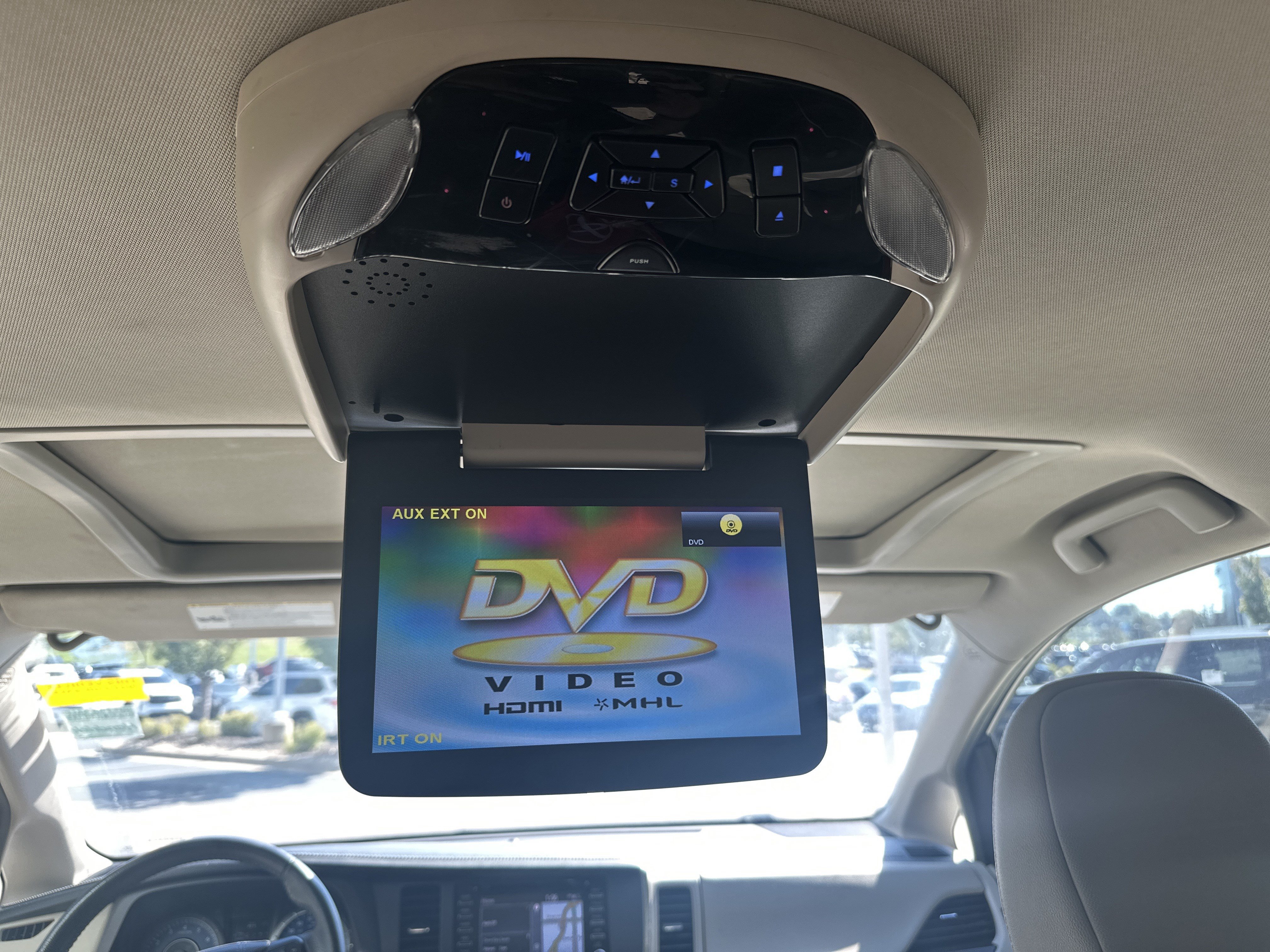 Used 2018 Toyota Sienna XLE w/ XLE Navigation Package FWD image 34
