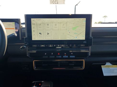 New 2025 GMC Hummer EV 3X w/ LPO, Dark Essentials Package AWD/4WD image 12