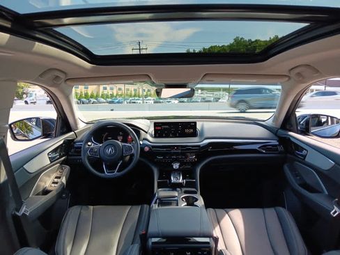 Used 2024 Acura MDX SH-AWD image 23