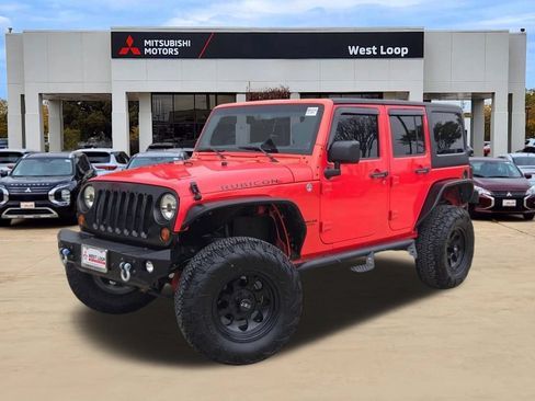 Used 2013 Jeep Wrangler Unlimited Rubicon w/ Connectivity Group AWD/4WD image 1