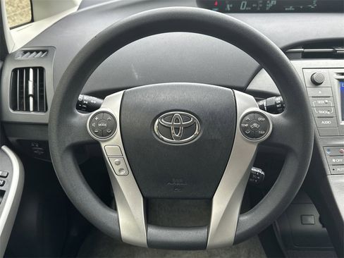 Used 2014 Toyota Prius Two image 23