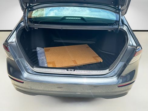 Used 2024 Honda Accord EX image 23
