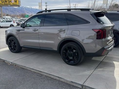 Certified 2025 Kia Sorento SX image 3