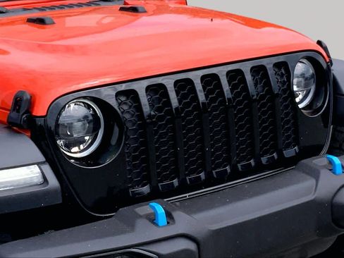 Certified 2023 Jeep Wrangler Unlimited w/ 8.4" Radio Group AWD/4WD image 26