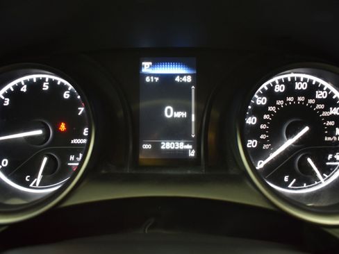 Used 2024 Toyota Camry SE image 16