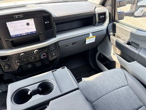 New 2026 Ford F350 XL w/ FX4 Off-Road Package AWD/4WD image 15