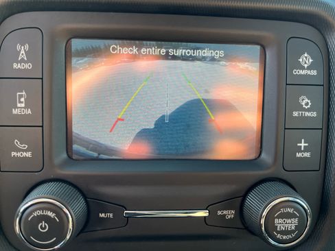Used 2018 Jeep Wrangler Unlimited Sport AWD/4WD image 15