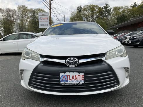 Used 2015 Toyota Camry LE FWD image 2