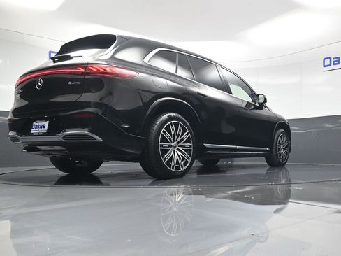 Used 2023 Mercedes-Benz EQS 580 4MATIC SUV image 46