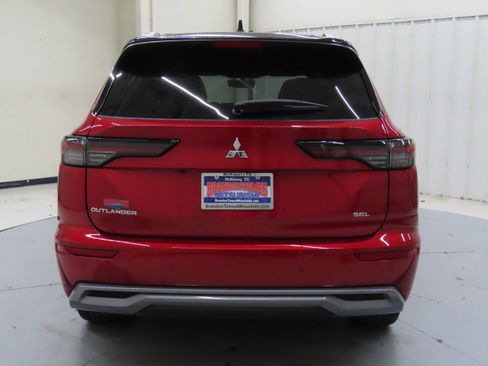 New 2025 Mitsubishi Outlander SEL image 4