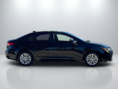 Certified 2025 Toyota Corolla LE image 4