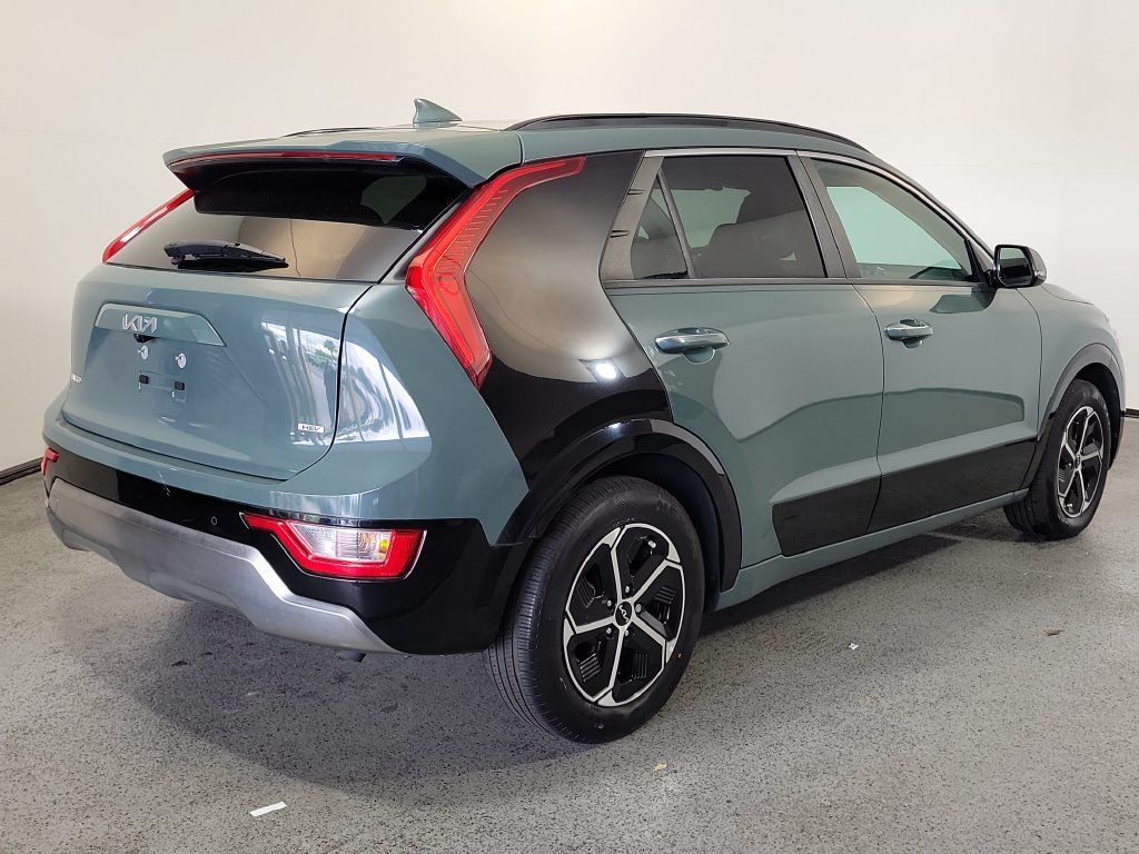 Used 2023 Kia Niro FWD image 6