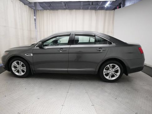 Used 2018 Ford Taurus SEL FWD image 25