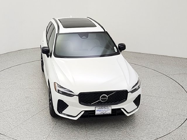 New 2026 Volvo XC60 B5 Plus w/ Protection Package Premier AWD/4WD image 14